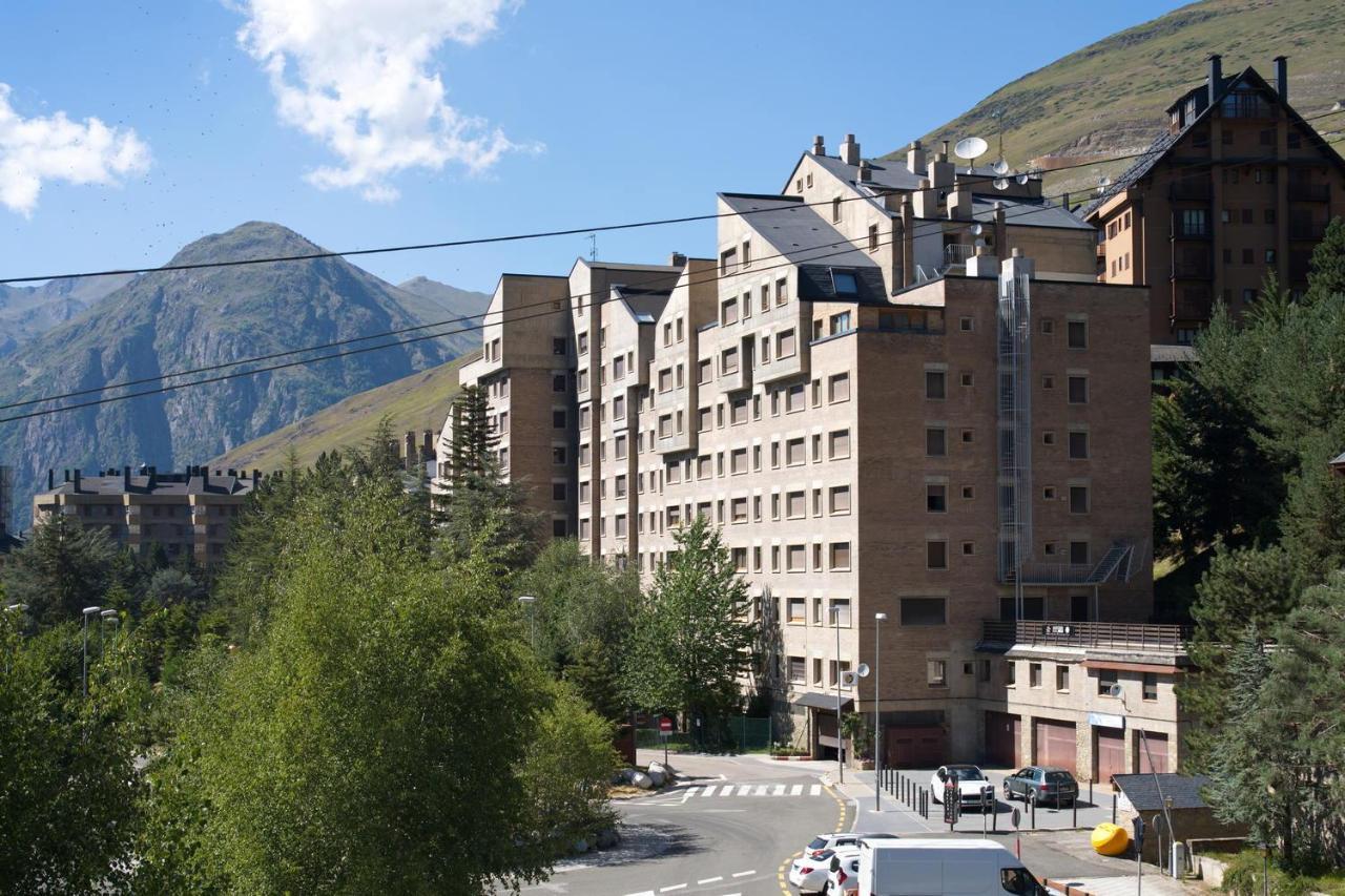 Apartamentos Solneu Baqueira Beret Dış mekan fotoğraf