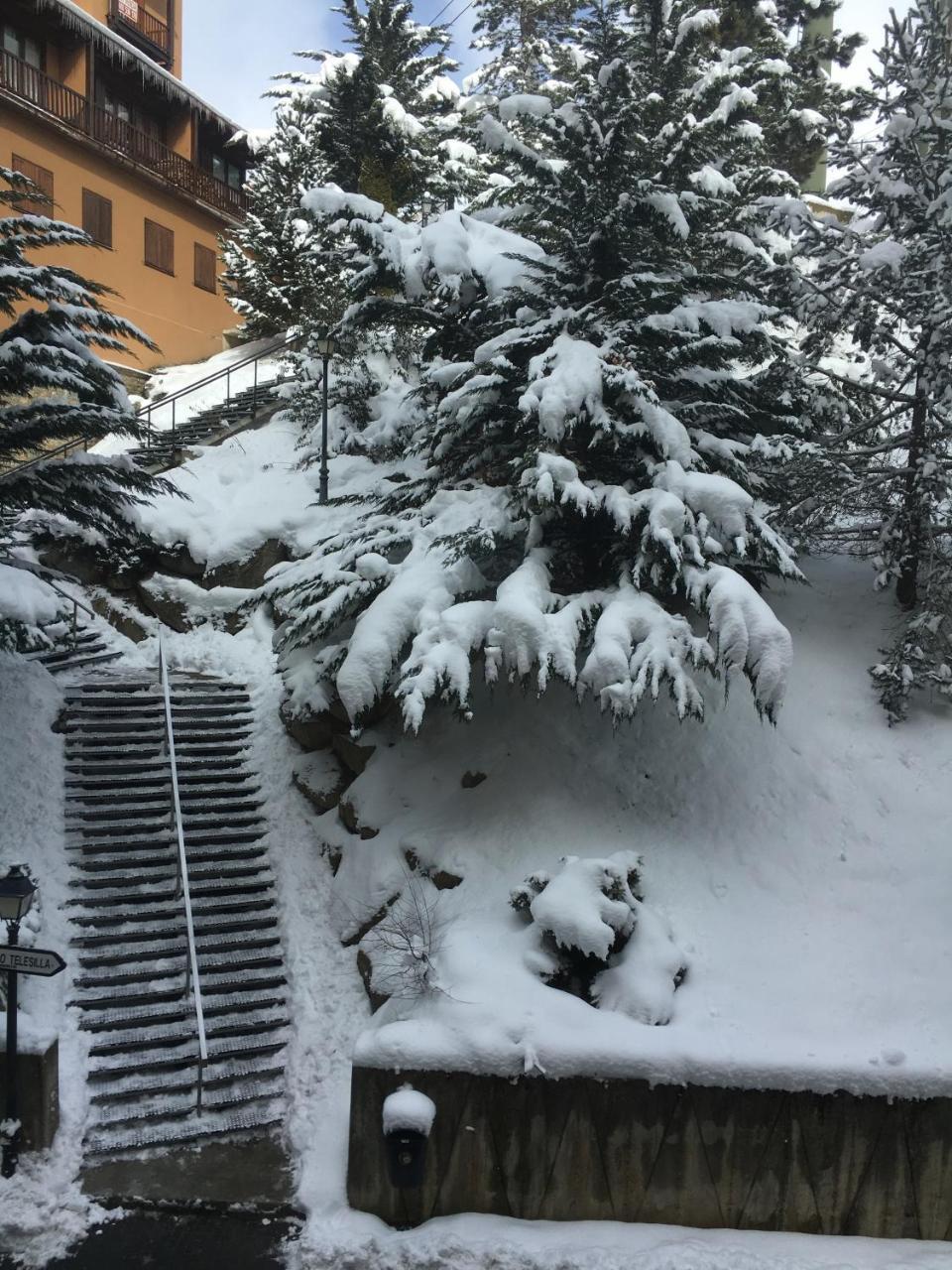 Apartamentos Solneu Baqueira Beret Dış mekan fotoğraf